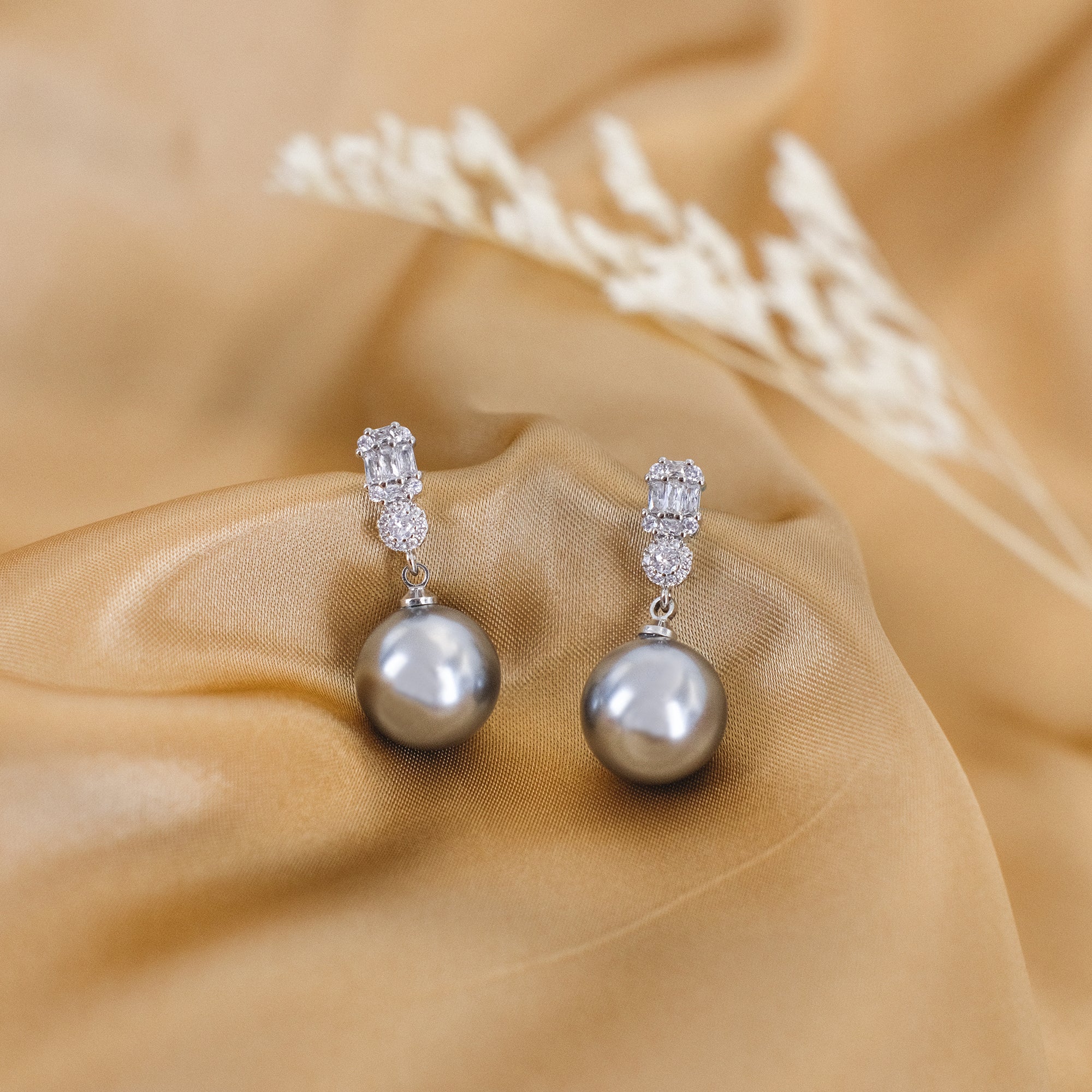 Elegant Pearl Drop Earrings with Sparkling Accents: Perfect Bridal or Formal Accessory!