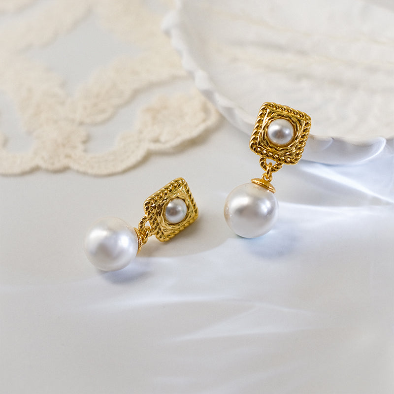 Exquisite 18K Gold-Plated Square & Pearl Earrings: Timeless Elegance Unleashed!